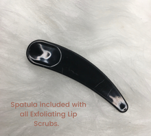 Load image into Gallery viewer, Butterscotch - Moisturizing Lip Scrub